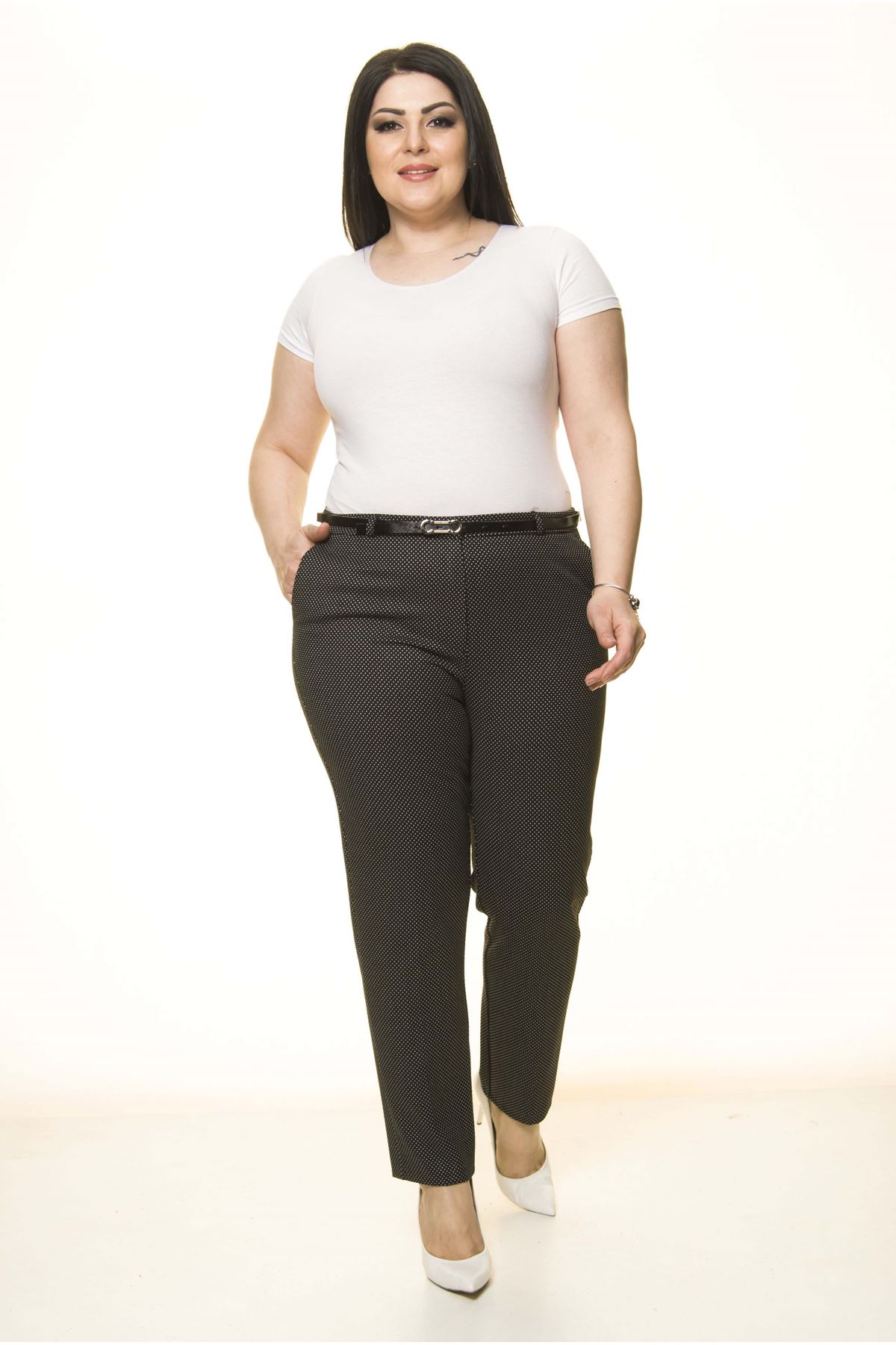 Puantiyeli Siyah Kemersiz Esnek Büyük Beden Pantolon L2-1703