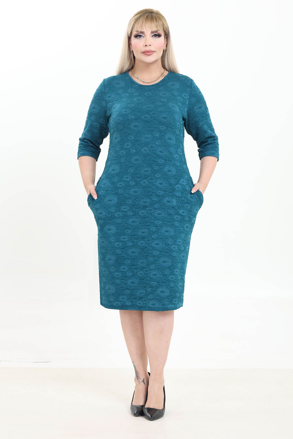 Çift Cepli Desenli Esnek Kışlık Büyük Beden Yeşil Midi Elbise 37C-2767