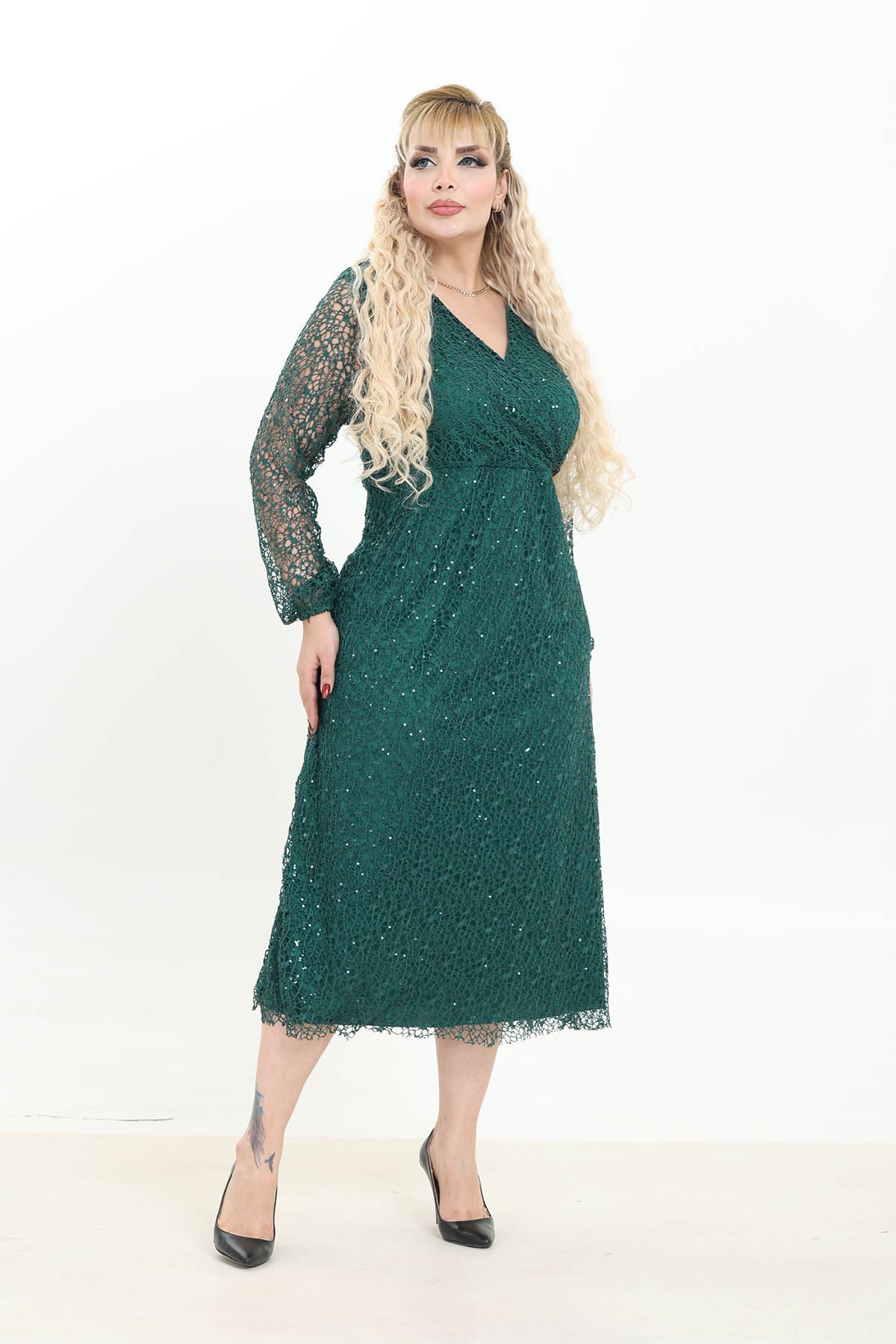 Yeşil Dantel Detaylı Kruvaze Yaka Uzun Kollu Abiye Elbise 1E-2763