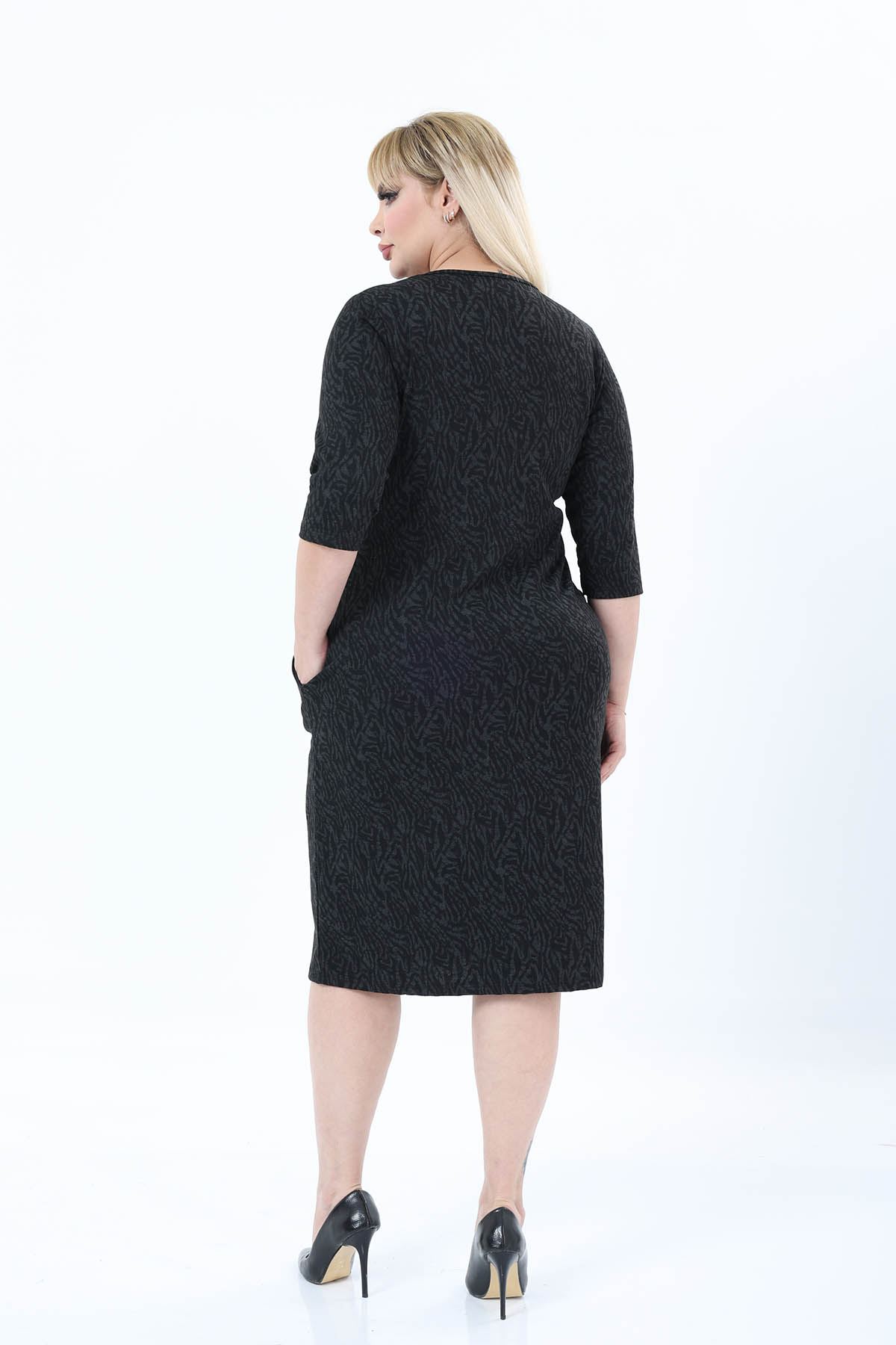 Çift Cepli Desenli Esnek Kışlık Büyük Beden Midi Elbise 46D-2770