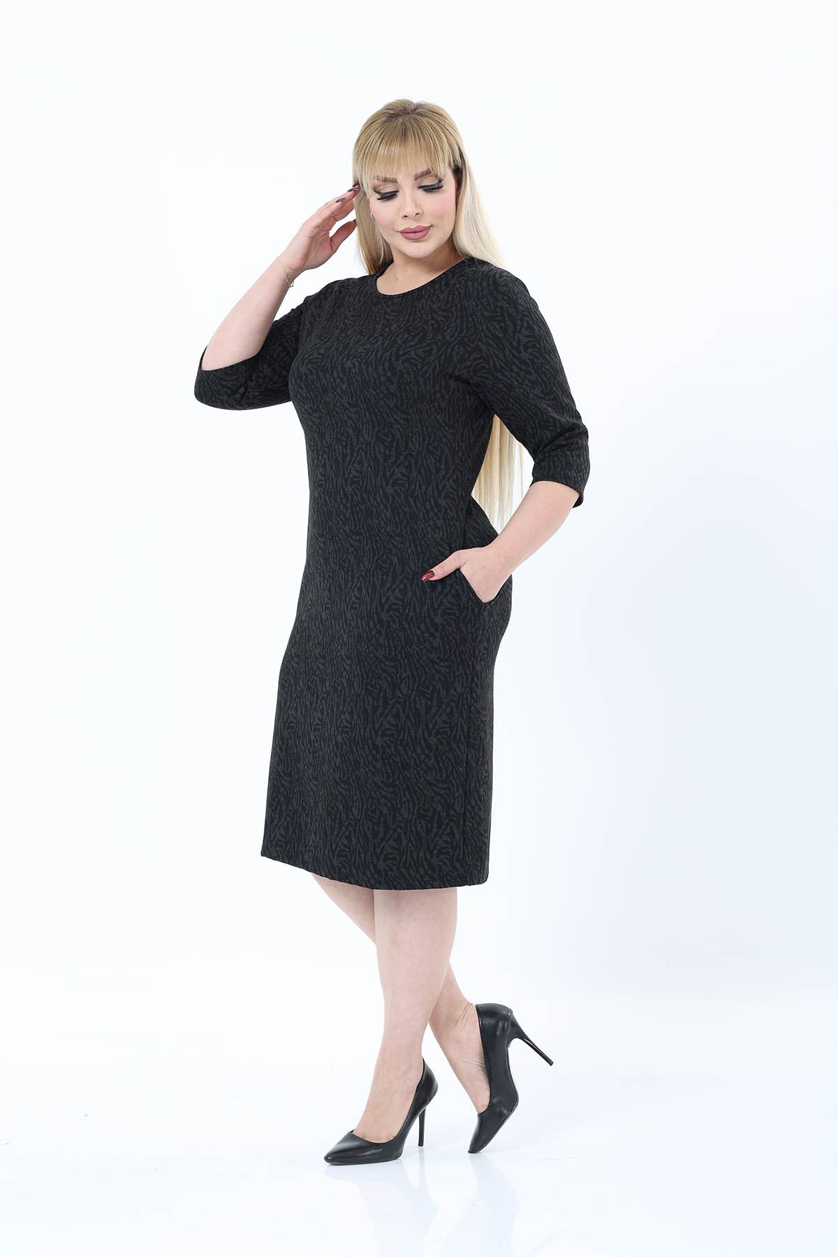 Çift Cepli Desenli Esnek Kışlık Büyük Beden Midi Elbise 46D-2770