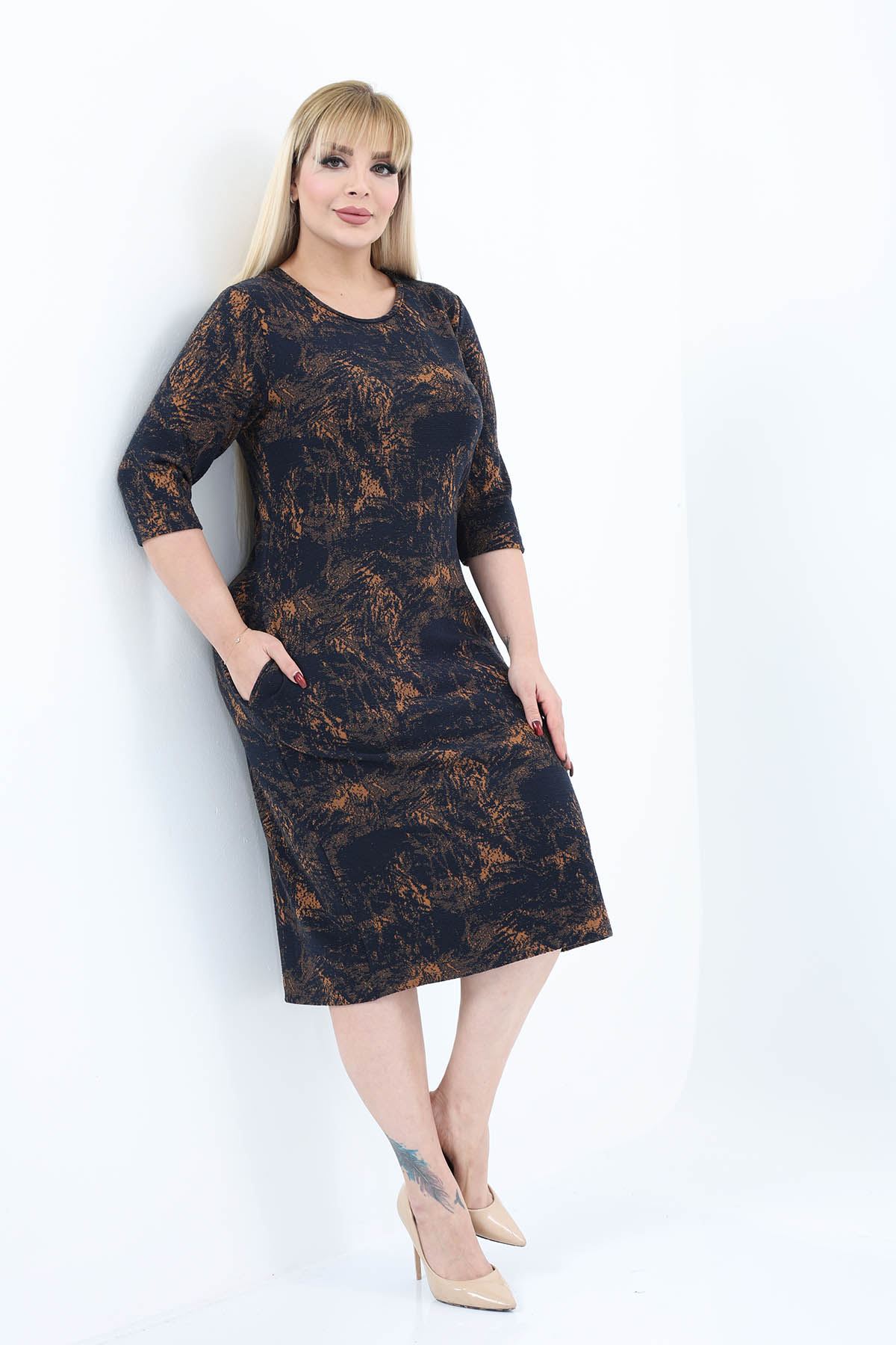 Çift Cepli Desenli Esnek Kışlık Büyük Beden Midi Elbise 46E-2771