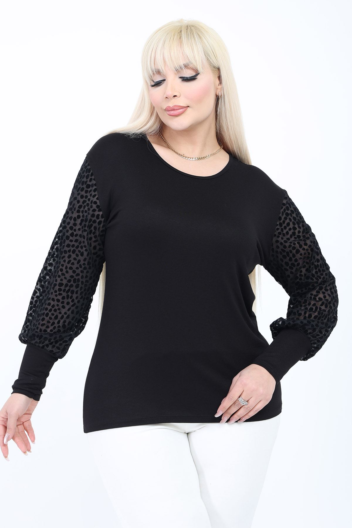 Siyah Büyük Beden Transparan Puantiyeli Tül Kol Bluz 5B-2776