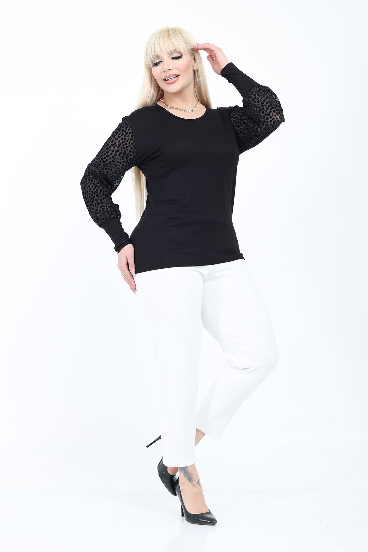 Siyah Büyük Beden Transparan Puantiyeli Tül Kol Bluz 5B-2776