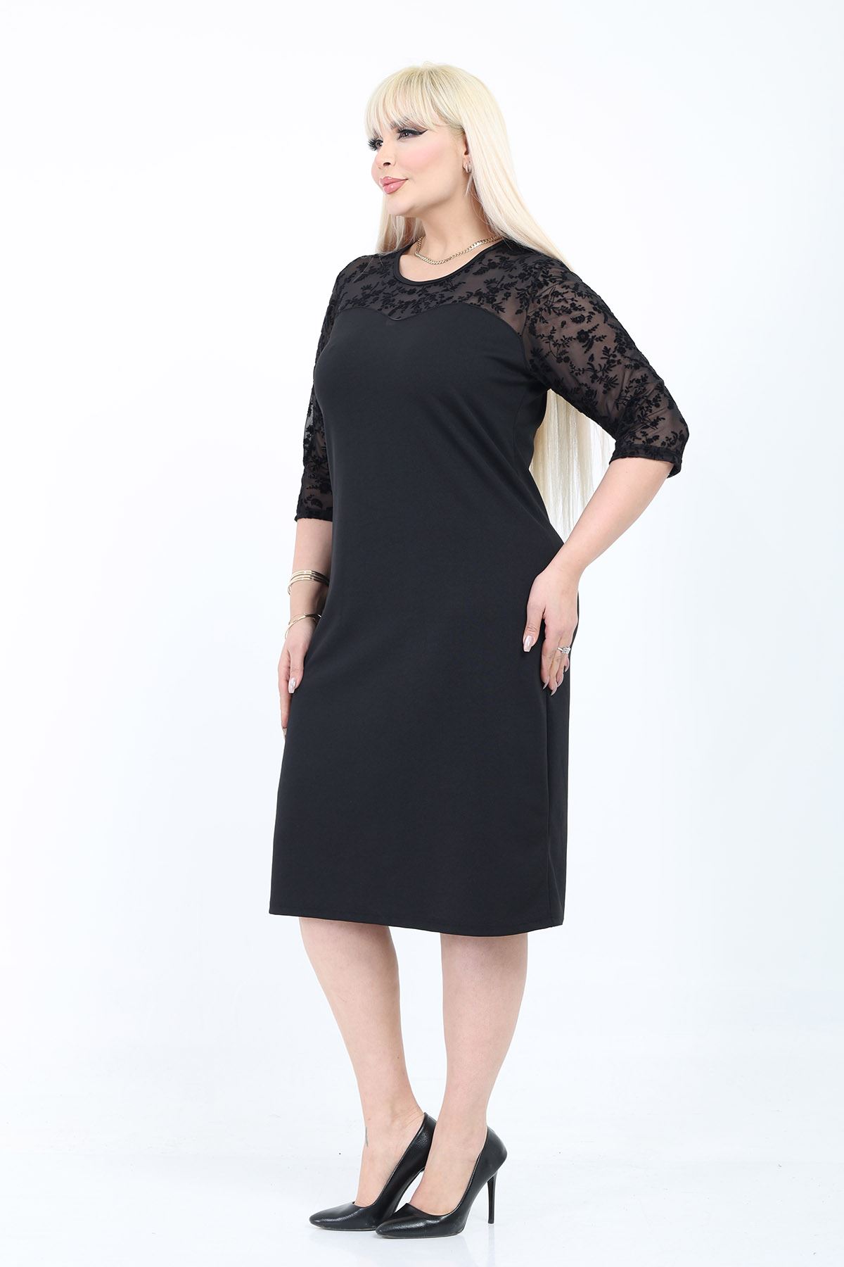 Siyah Flok Tül Detaylı Büyük Beden Midi Elbise 16C-2778
