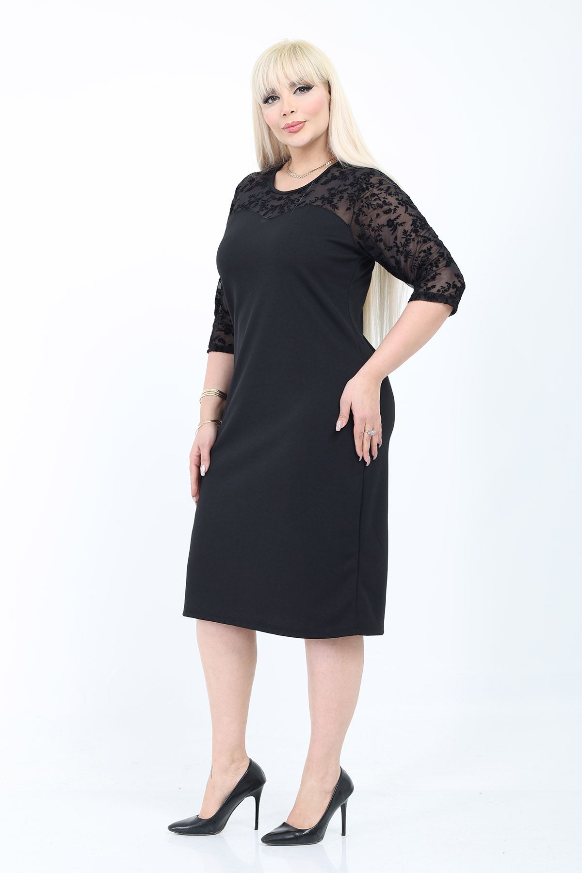 Siyah Flok Tül Detaylı Büyük Beden Midi Elbise 16C-2778