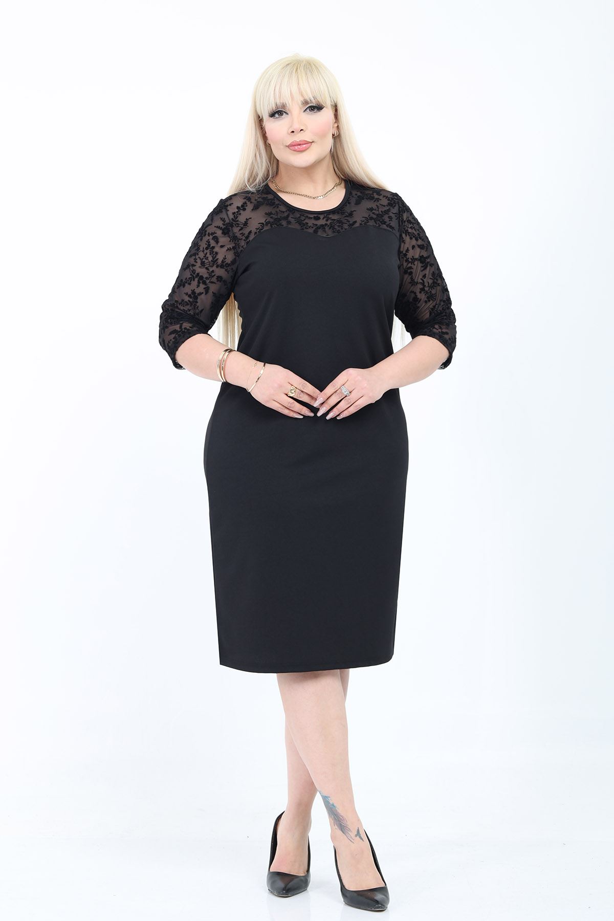 Siyah Flok Tül Detaylı Büyük Beden Midi Elbise 16C-2783