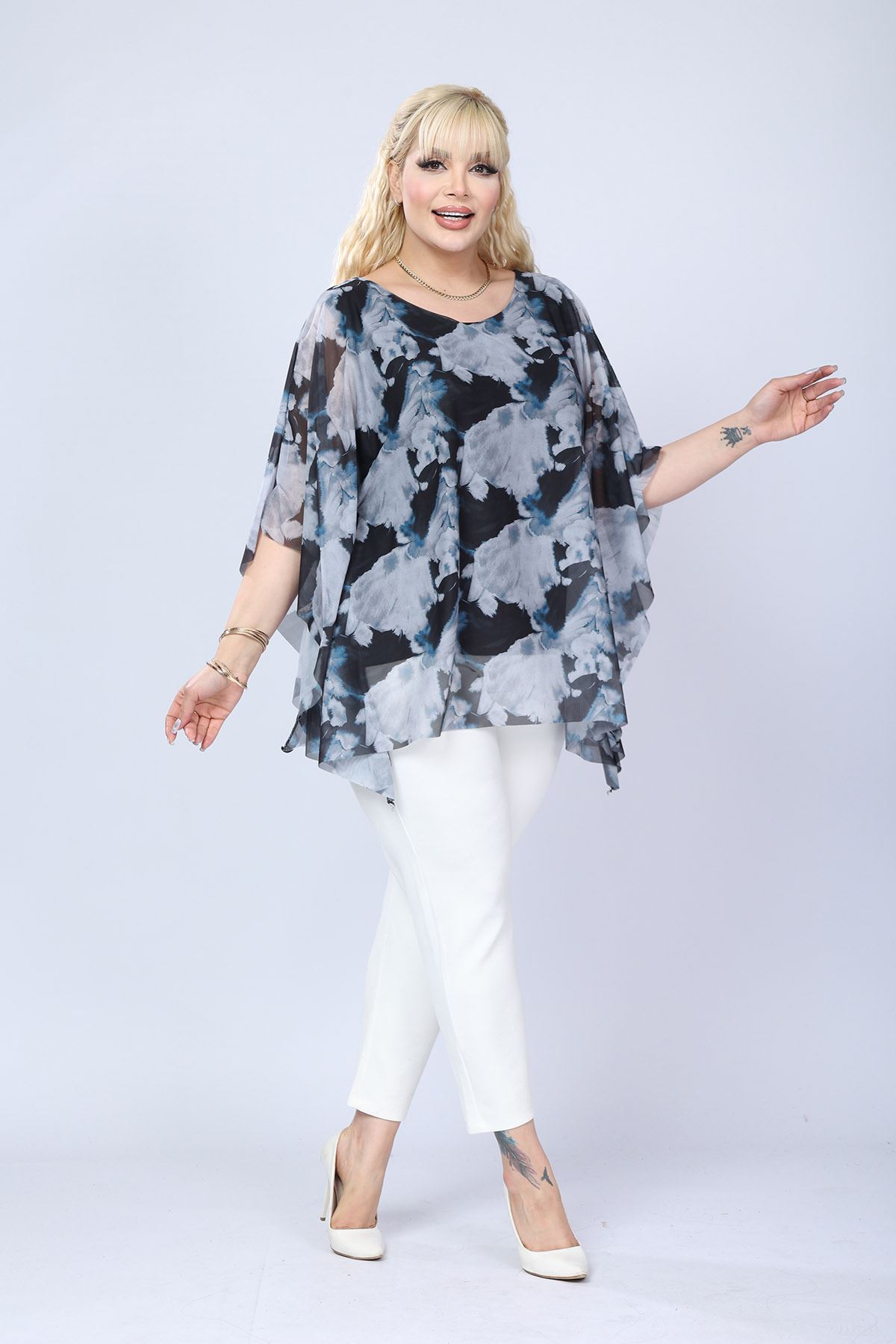 Büyük Beden Kol Detaylı Akışkan Bluz 3C-2782