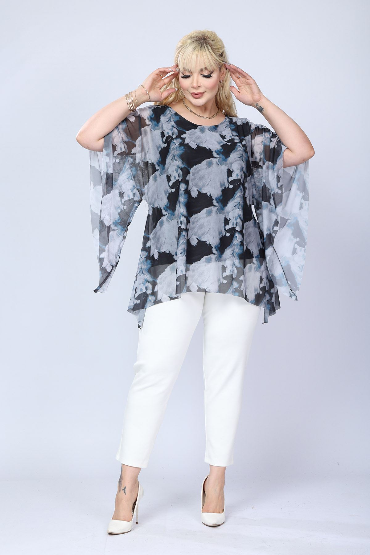 Büyük Beden Kol Detaylı Akışkan Bluz 3C-2782