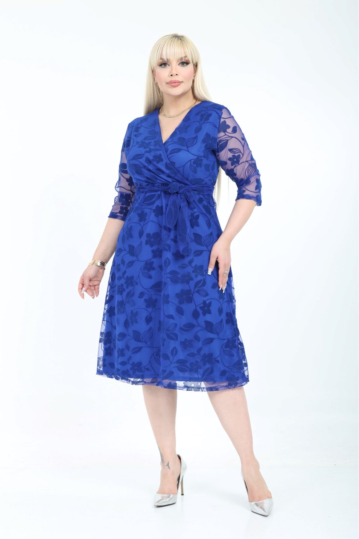 Kruvaze Yaka Büyük Beden Kraliyet Mavisi Elbise 46E-2784