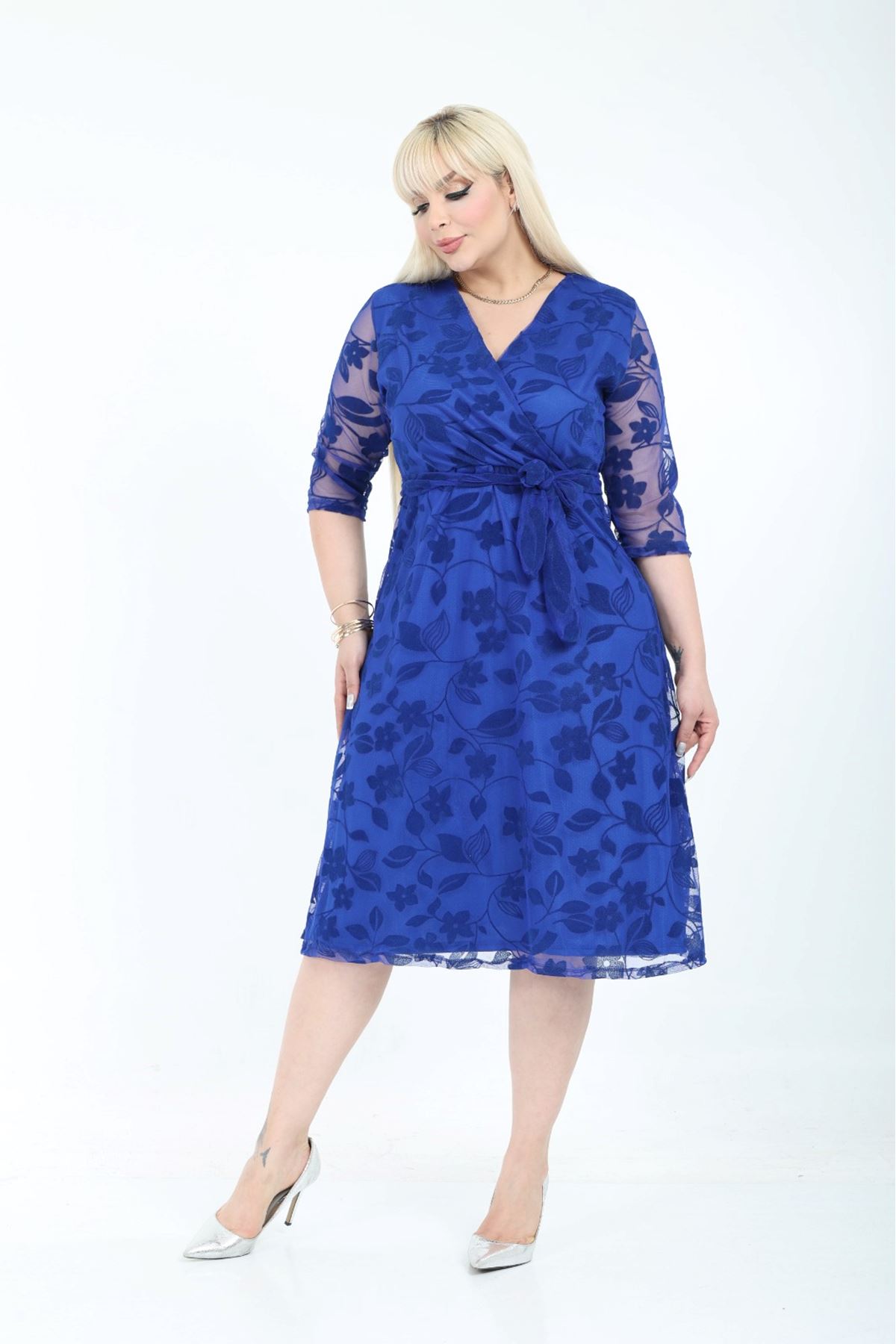 Kruvaze Yaka Büyük Beden Kraliyet Mavisi Elbise 46E-2784
