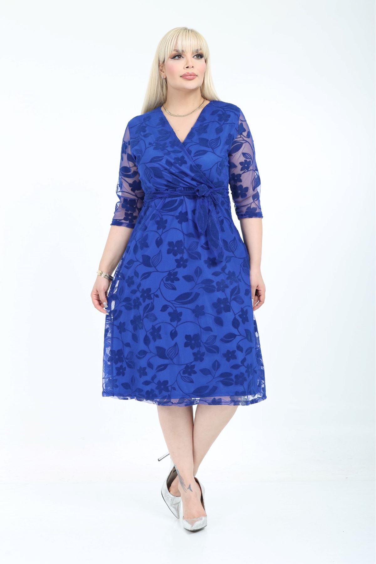 Kruvaze Yaka Büyük Beden Kraliyet Mavisi Elbise 46E-2784