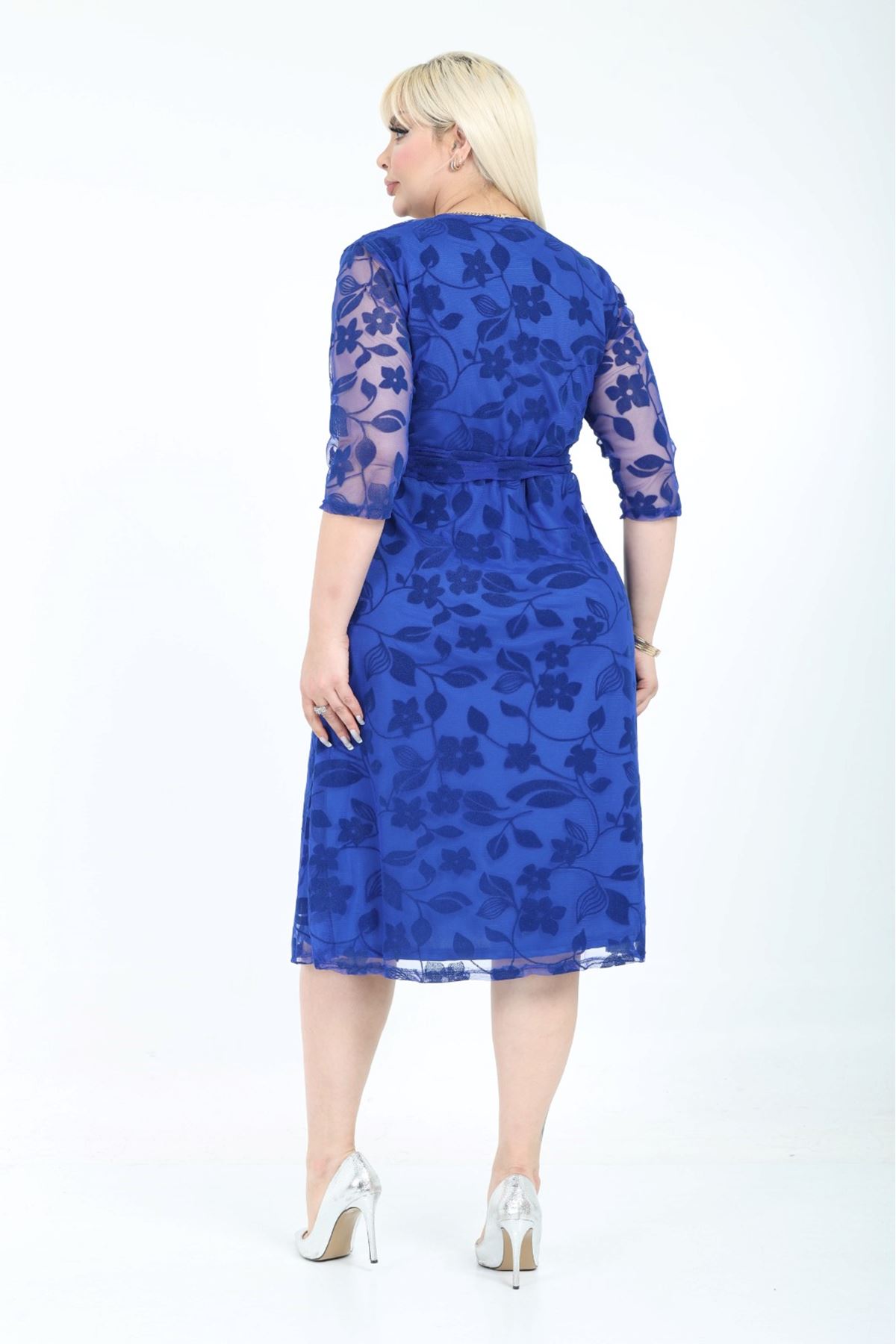 Kruvaze Yaka Büyük Beden Kraliyet Mavisi Elbise 46E-2784