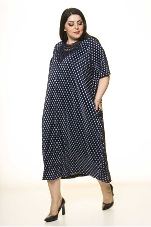 Yaka Detaylı Lacivert Puanlı Cepli Büyük Beden Elbise F10-1730
